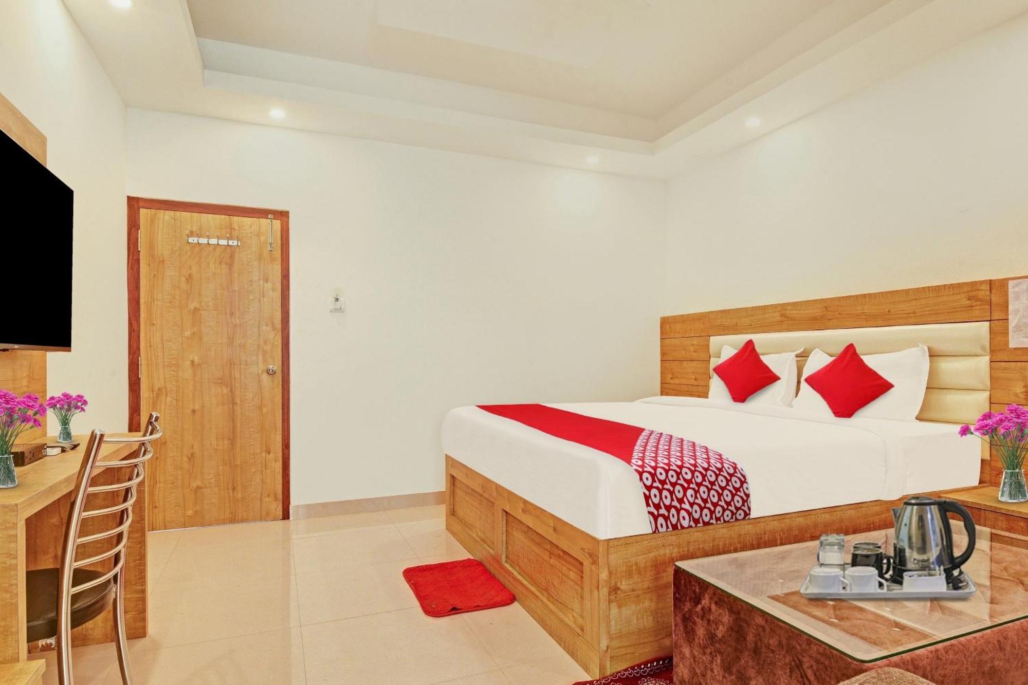 ראנצ'י Super Oyo Hotel O Aura Hotel Rajdhani Residency מראה חיצוני תמונה